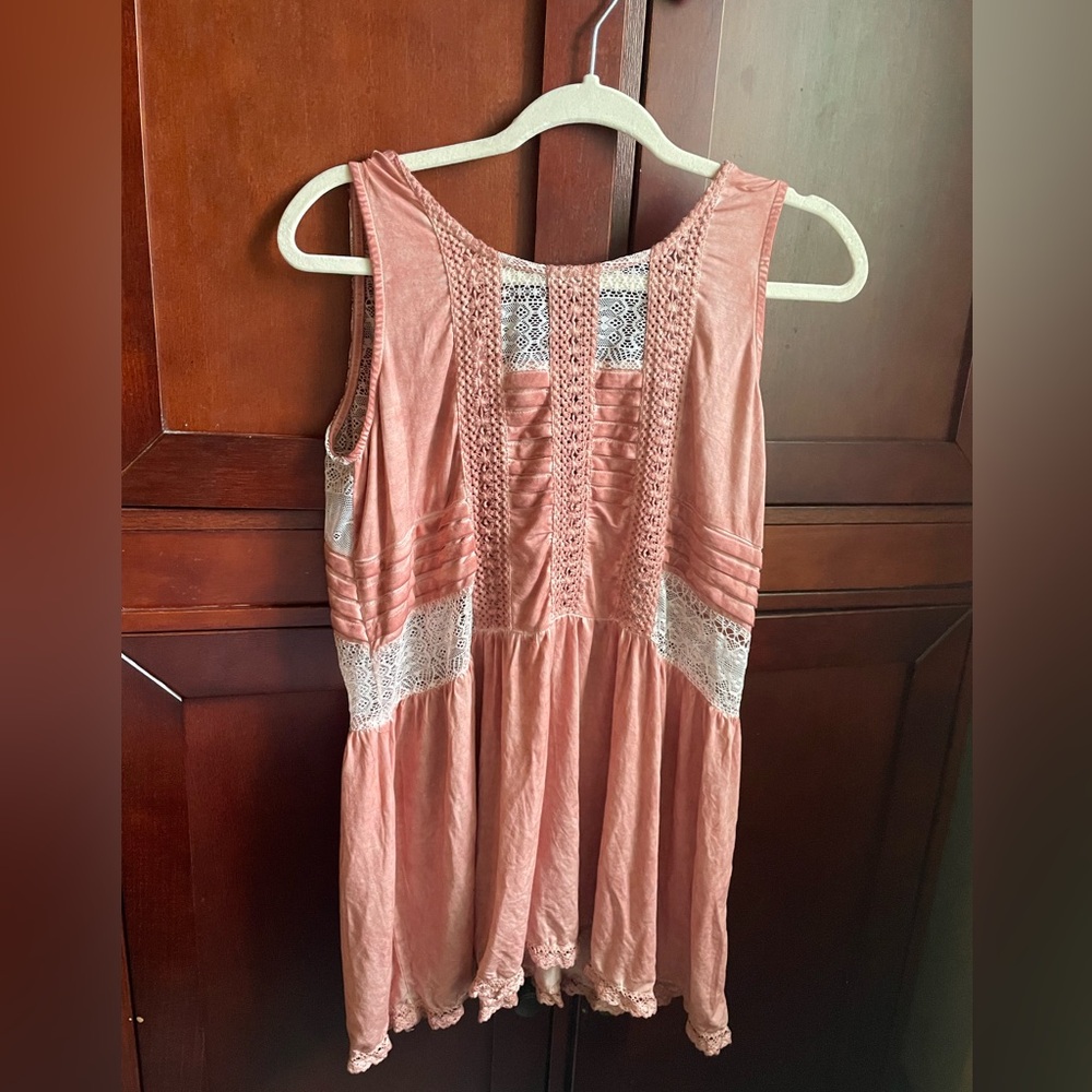 POL Elegant Lace Trimmed Pink Top Size Small - Picture 3 of 9